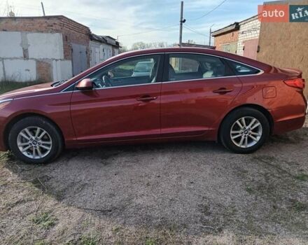 Червоний Хендай Соната, об'ємом двигуна 2.36 л та пробігом 168 тис. км за 9999 $, фото 2 на Automoto.ua