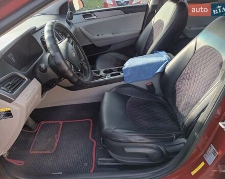 Червоний Хендай Соната, об'ємом двигуна 2.36 л та пробігом 168 тис. км за 9999 $, фото 4 на Automoto.ua