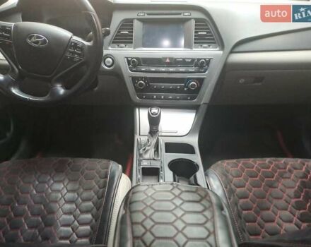 Красный Хендай Соната, объемом двигателя 2.36 л и пробегом 85 тыс. км за 10200 $, фото 15 на Automoto.ua