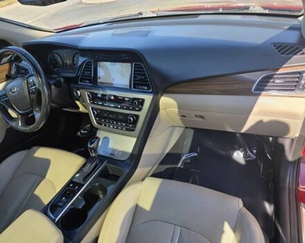 Красный Хендай Соната, объемом двигателя 2 л и пробегом 60 тыс. км за 11000 $, фото 7 на Automoto.ua