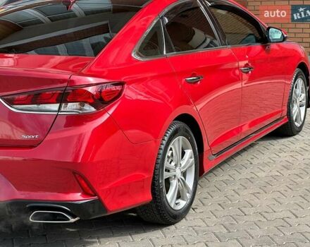 Красный Хендай Соната, объемом двигателя 2.4 л и пробегом 77 тыс. км за 13999 $, фото 2 на Automoto.ua