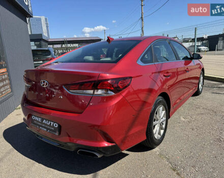 Червоний Хендай Соната, об'ємом двигуна 2.36 л та пробігом 45 тис. км за 14690 $, фото 6 на Automoto.ua