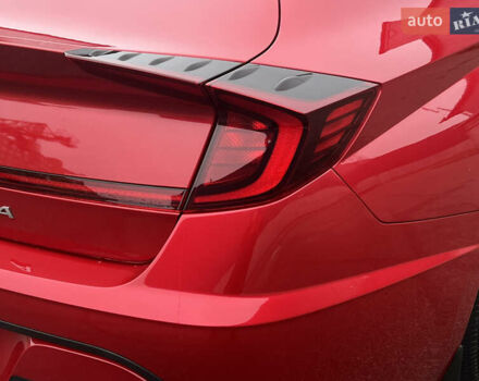 Червоний Хендай Соната, об'ємом двигуна 2.5 л та пробігом 62 тис. км за 19200 $, фото 7 на Automoto.ua