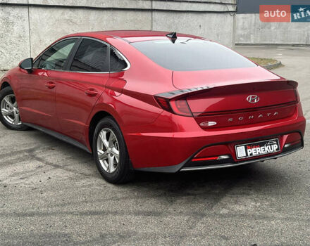 Червоний Хендай Соната, об'ємом двигуна 2.5 л та пробігом 62 тис. км за 19200 $, фото 3 на Automoto.ua