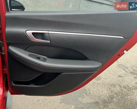Червоний Хендай Соната, об'ємом двигуна 2.5 л та пробігом 62 тис. км за 19200 $, фото 24 на Automoto.ua