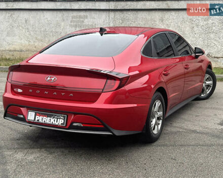Червоний Хендай Соната, об'ємом двигуна 2.5 л та пробігом 62 тис. км за 19200 $, фото 5 на Automoto.ua