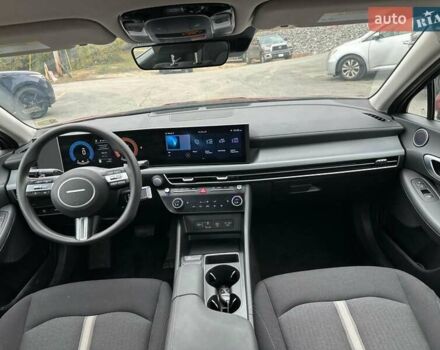 Червоний Хендай Соната, об'ємом двигуна 2.5 л та пробігом 19 тис. км за 9000 $, фото 7 на Automoto.ua