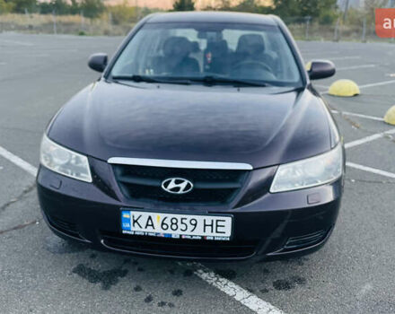 Красный Хендай Соната, объемом двигателя 2.4 л и пробегом 219 тыс. км за 6300 $, фото 1 на Automoto.ua