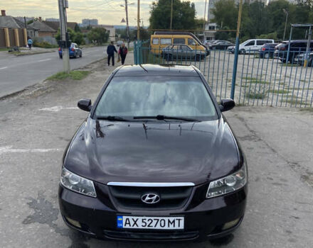 Червоний Хендай Соната, об'ємом двигуна 2.4 л та пробігом 292 тис. км за 4700 $, фото 1 на Automoto.ua