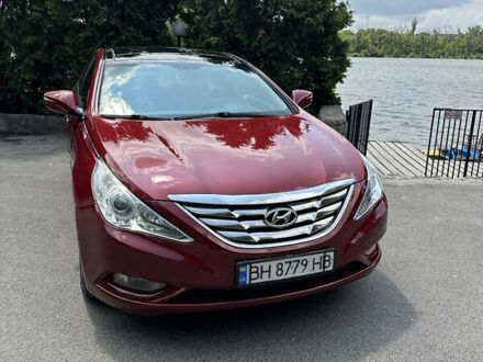 Хендай Соната 2012 в Кропивницком (Кировограде) на Automoto.ua Красный Хендай Соната, объемом двигателя 2.36 л и пробегом 165 тыс. км за 9499 $, фото 1 на Automoto.ua