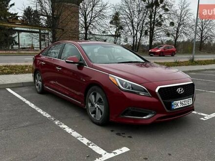 Красный Хендай Соната, объемом двигателя 2 л и пробегом 148 тыс. км за 13500 $, фото 1 на Automoto.ua