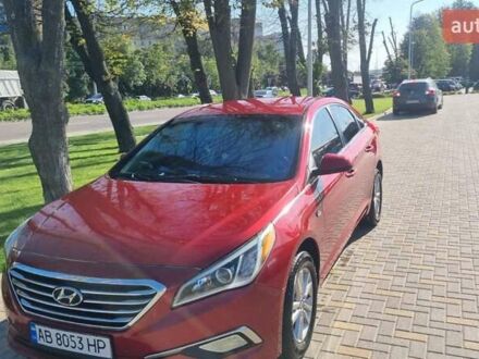 Червоний Хендай Соната, об'ємом двигуна 2.36 л та пробігом 143 тис. км за 9500 $, фото 1 на Automoto.ua