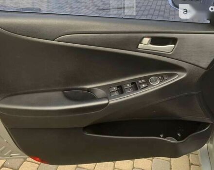 Хендай Соната, об'ємом двигуна 2 л та пробігом 158 тис. км за 10700 $, фото 8 на Automoto.ua