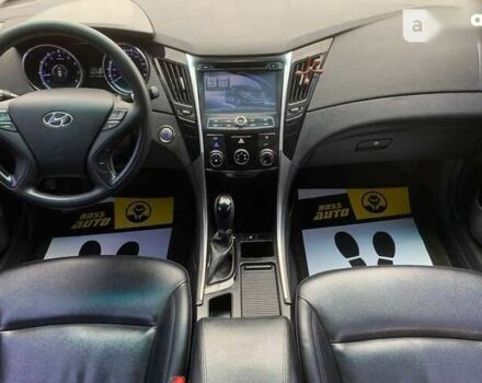 Хендай Соната, об'ємом двигуна 2 л та пробігом 158 тис. км за 10700 $, фото 11 на Automoto.ua
