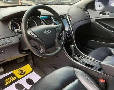 Хендай Соната, об'ємом двигуна 2 л та пробігом 158 тис. км за 10700 $, фото 9 на Automoto.ua