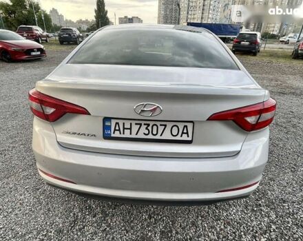 Хендай Соната, объемом двигателя 2 л и пробегом 252 тыс. км за 9600 $, фото 6 на Automoto.ua