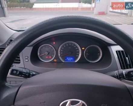 Хендай Соната, объемом двигателя 2 л и пробегом 135 тыс. км за 7200 $, фото 9 на Automoto.ua