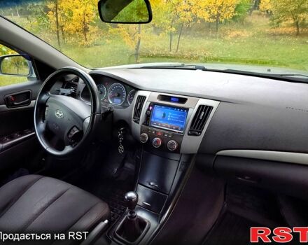 Хендай Соната, объемом двигателя 2 л и пробегом 298 тыс. км за 4850 $, фото 4 на Automoto.ua