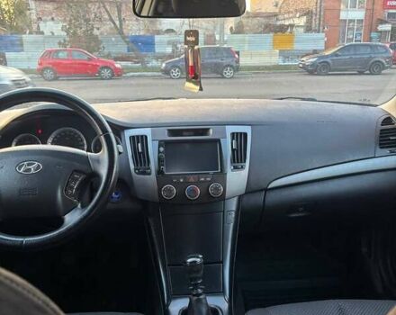 Хендай Соната, объемом двигателя 2 л и пробегом 284 тыс. км за 4700 $, фото 47 на Automoto.ua