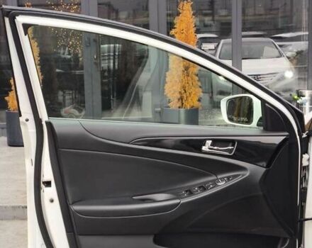 Хендай Соната, об'ємом двигуна 0 л та пробігом 163 тис. км за 9500 $, фото 10 на Automoto.ua