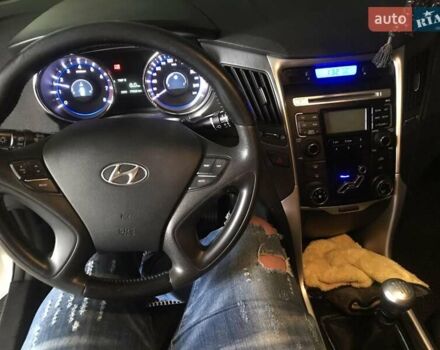 Хендай Соната 2010 в Запорожье на Automoto.ua Хендай Соната, объемом двигателя 2 л и пробегом 77 тыс. км за 10700 $, фото 4 на Automoto.ua