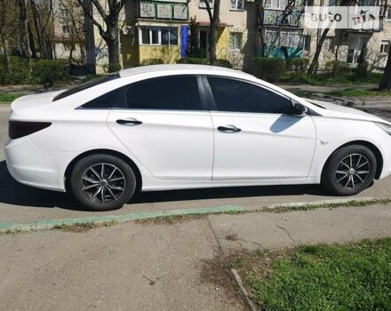 Хендай Соната, об'ємом двигуна 2 л та пробігом 198 тис. км за 8500 $, фото 4 на Automoto.ua