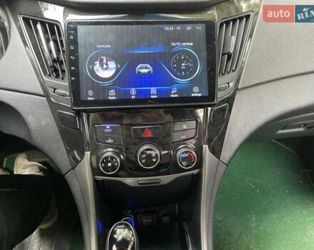 Хендай Соната, об'ємом двигуна 2 л та пробігом 252 тис. км за 6700 $, фото 10 на Automoto.ua