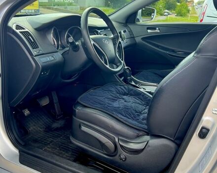 Хендай Соната, объемом двигателя 2 л и пробегом 186 тыс. км за 8000 $, фото 6 на Automoto.ua