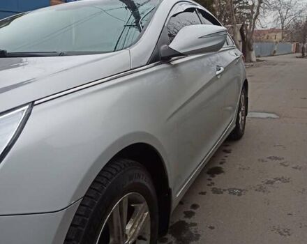 Хендай Соната, об'ємом двигуна 2 л та пробігом 178 тис. км за 7500 $, фото 3 на Automoto.ua