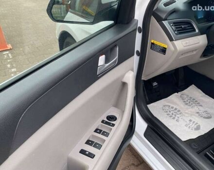 Хендай Соната, объемом двигателя 2.4 л и пробегом 211 тыс. км за 10300 $, фото 17 на Automoto.ua