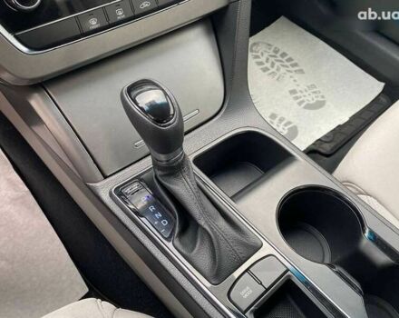 Хендай Соната, объемом двигателя 2.4 л и пробегом 211 тыс. км за 10300 $, фото 16 на Automoto.ua