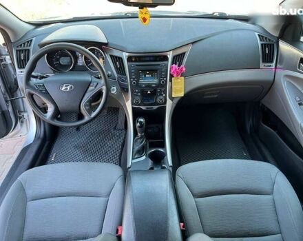 Хендай Соната, об'ємом двигуна 0 л та пробігом 160 тис. км за 9999 $, фото 14 на Automoto.ua