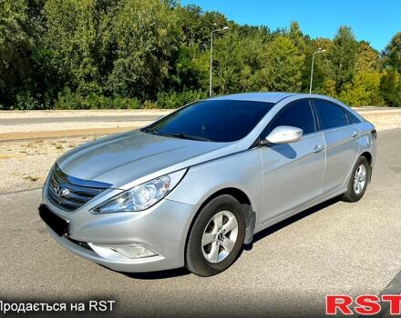 Хендай Соната, объемом двигателя 2 л и пробегом 280 тыс. км за 6999 $, фото 2 на Automoto.ua