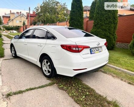 Хендай Соната, об'ємом двигуна 2 л та пробігом 226 тис. км за 8999 $, фото 4 на Automoto.ua