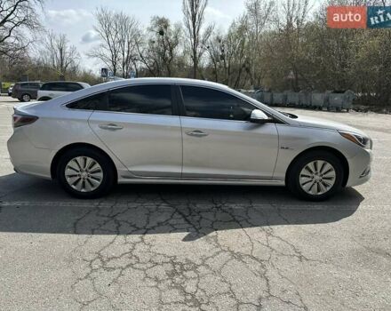 Хендай Соната, об'ємом двигуна 2 л та пробігом 443 тис. км за 10950 $, фото 3 на Automoto.ua