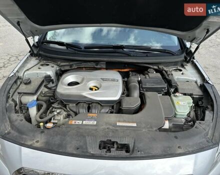 Хендай Соната, об'ємом двигуна 2 л та пробігом 443 тис. км за 10950 $, фото 17 на Automoto.ua