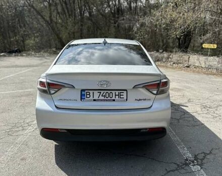 Хендай Соната, об'ємом двигуна 2 л та пробігом 443 тис. км за 10950 $, фото 5 на Automoto.ua