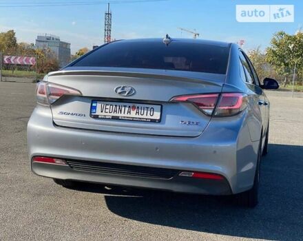 Хендай Соната, об'ємом двигуна 2 л та пробігом 218 тис. км за 15500 $, фото 5 на Automoto.ua