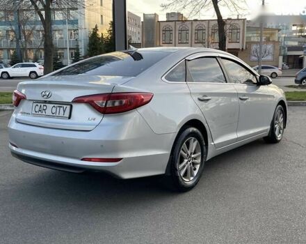 Хендай Соната, об'ємом двигуна 2 л та пробігом 383 тис. км за 7900 $, фото 4 на Automoto.ua