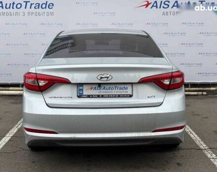 Хендай Соната, объемом двигателя 2 л и пробегом 354 тыс. км за 9490 $, фото 1 на Automoto.ua