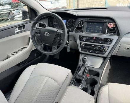 Хендай Соната, об'ємом двигуна 2.4 л та пробігом 131 тис. км за 8990 $, фото 26 на Automoto.ua