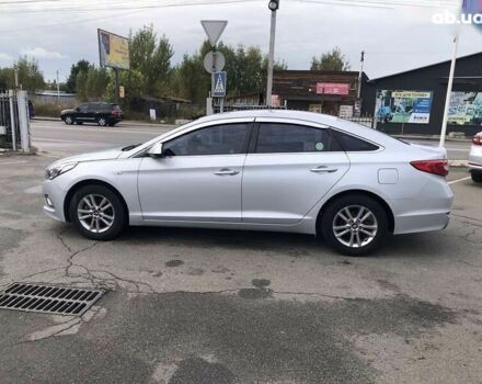 Хендай Соната, об'ємом двигуна 2 л та пробігом 361 тис. км за 9490 $, фото 3 на Automoto.ua