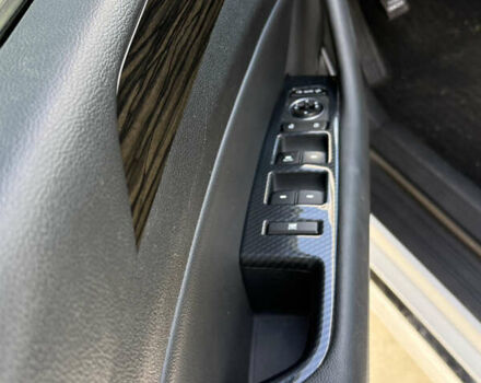 Хендай Соната, объемом двигателя 2 л и пробегом 144 тыс. км за 10500 $, фото 7 на Automoto.ua