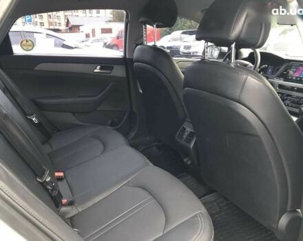 Хендай Соната, об'ємом двигуна 2 л та пробігом 361 тис. км за 9490 $, фото 12 на Automoto.ua