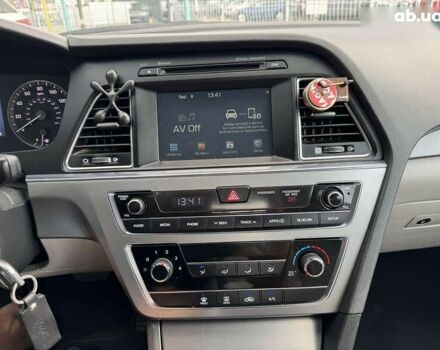 Хендай Соната, об'ємом двигуна 2.4 л та пробігом 131 тис. км за 8990 $, фото 16 на Automoto.ua