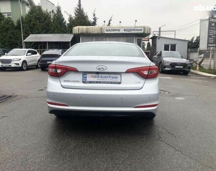 Хендай Соната 2017 в Киеве на Automoto.ua Хендай Соната, объемом двигателя 2 л и пробегом 366 тыс. км за 10290 $, фото 4 на Automoto.ua