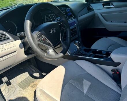 Хендай Соната, об'ємом двигуна 2.4 л та пробігом 175 тис. км за 10950 $, фото 5 на Automoto.ua