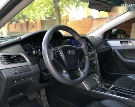Хендай Соната, об'ємом двигуна 2 л та пробігом 435 тис. км за 10490 $, фото 8 на Automoto.ua