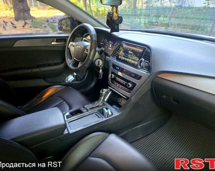 Хендай Соната, объемом двигателя 2 л и пробегом 205 тыс. км за 10000 $, фото 13 на Automoto.ua