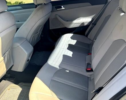 Хендай Соната, об'ємом двигуна 2.4 л та пробігом 175 тис. км за 10950 $, фото 6 на Automoto.ua